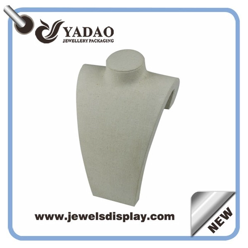 الشركة الصينية للعرض قلادة المجوهرات بسيطة ولكنها الراتنج الفاخرة والعارضين لمجلس الوزراء متجر المجوهرات ونافذة قلادة عرض الكتان