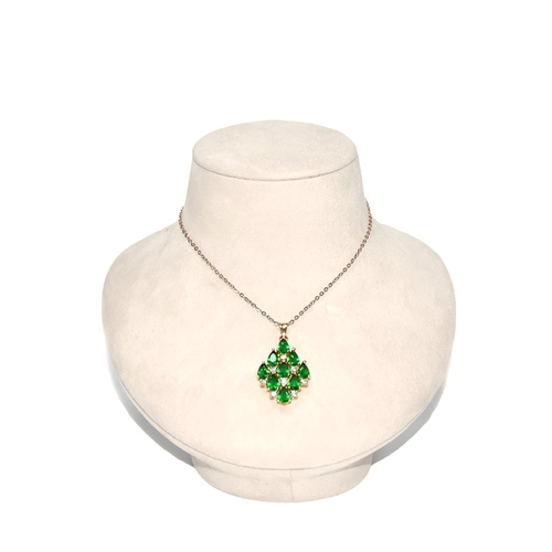 China Custom Fashionable Velvet Cover Resin Bust manufacturer