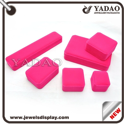 Custom logo fucsia scatola affollando con interno in velluto pad per il regalo gioielli e imballaggio cosmetico scatole di velluto
