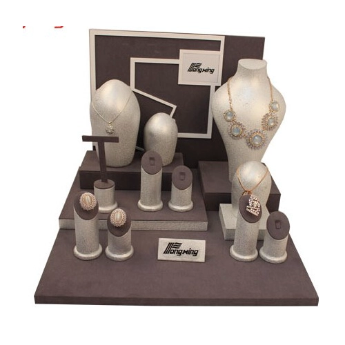 Exhibición de la joyería personalizada buena calidad Montaje Stands con el logotipo de su logo impreso libre hecha en China