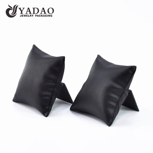 China Handmade high quality  wholesale customize jewelry display stands leather holders for ring bracelet necklace watch manufacturer