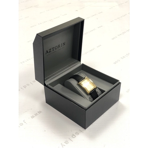 High-End-benutzerdefinierte Uhr Armband Verpackung Kunststoffbox Leder innen jede Farbe frei Logo Jubiläumsgeschenk