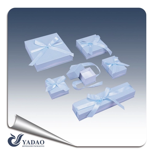 เครื่องประดับระดับไฮเอนด์สีม่วงกระดาษกล่องของขวัญที่มีโบว์สำหรับสร้อยคอสร้อยคอต่างหูสร้อยคอ