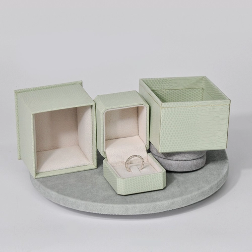 Hot sale new style design snake crocodile skin textured covered jewelry ring box