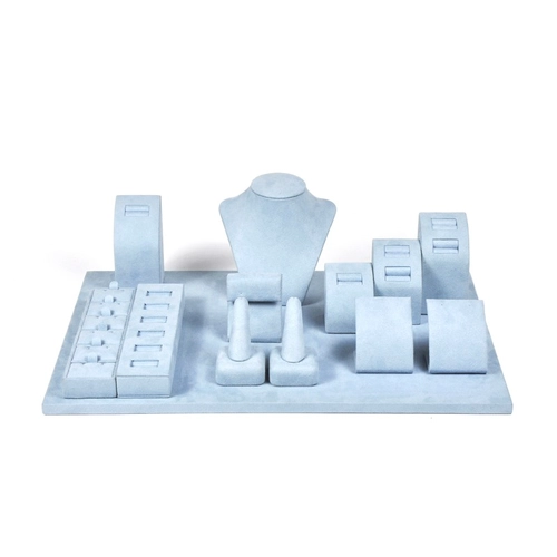 China Jewelry display owns simple design with bust manufacturer