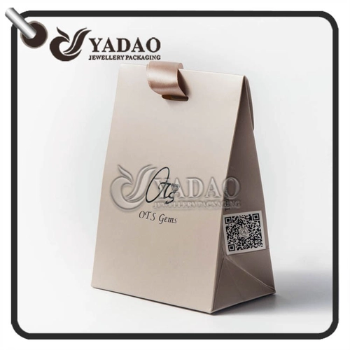 New design---Custom made paper gift bag jewelry package bag.