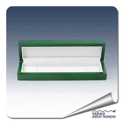 New design graceful green wood packing box for bracelet /necklace/ watch gift box high-end customd