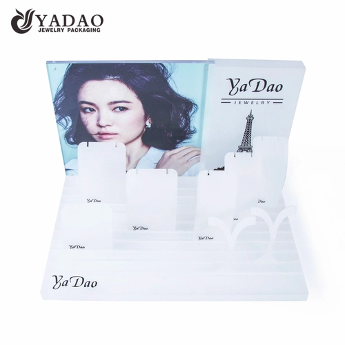 China OEM/ODM glass jewelry display case acrylic jewellery display set with logo printing customized with factory price. manufacturer