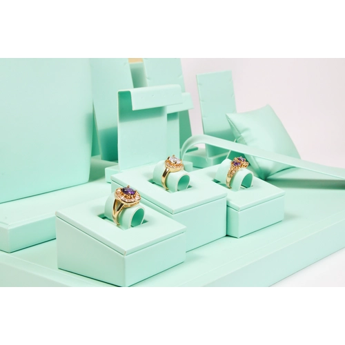 Wholesale Luxury Jewelry Display Stand Holder Custom Bracelet Necklace Ring Earring Holder Diy Jewelry Display Stand Set