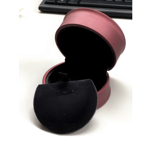 porcelana Joyero circular Yadao anillo de cuero caja terciopelo interior con logotipo personalizado fabricante