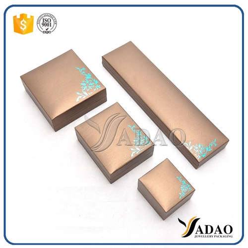 beaux éléments de la Chine boîte à bijoux en plastique uxury en gros durable de longue durée avec bague en papier simili cuir / pendentif / collier / bracelet, etc.