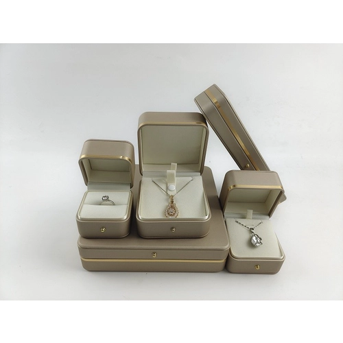 Luxus Schmuck Verpackungsbox Kunststoff Schmuck Box Champagner Farbe Schmuck Box Aktien Geschenkverpackung