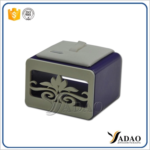 new arrival fashion cheap doll jewelry ring display stand, acrylic jewelry display stand, OEM are available!