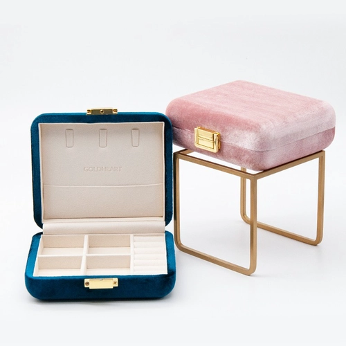 China new style wooden jewelry storage lock design small carry case bag manufacturer