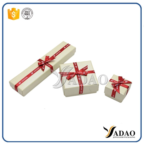 vario stile del coperchio-off gioielli carta box set con il nastro utilizzato per ciondolo, bracciale, orecchino, orologio, collana, braccialetto