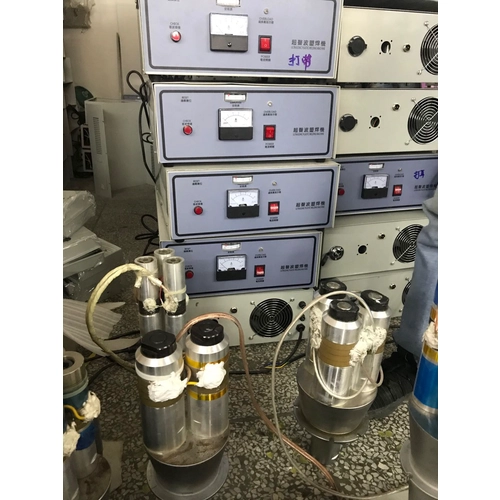 الصين Ultrasound for mask making machine Fixed accessories الصانع