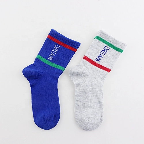 Produttori di calzini infantili in cotone, calzino infantile all'ingrosso all'ingrosso