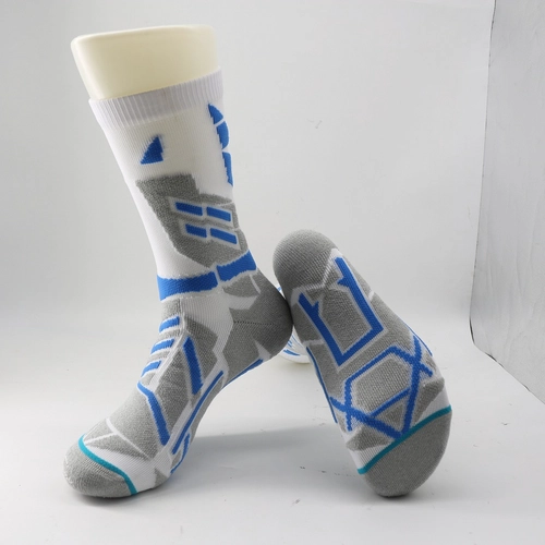 Produttore di calzini sportivi di progettazione personalizzata Cina, Sport OEM Sport Socks fornitore