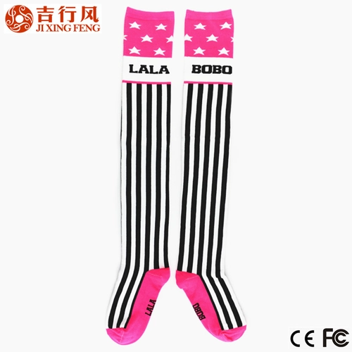 estilo de la manera caliente de la venta de las mujeres calcetines hasta la rodilla