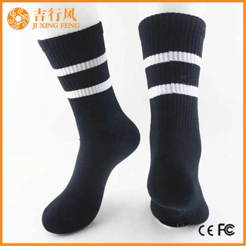 los hombres de moda calcetines deportivos proveedores y fabricantes al por mayor de encargo calcetines de deporte de algodón para hombre