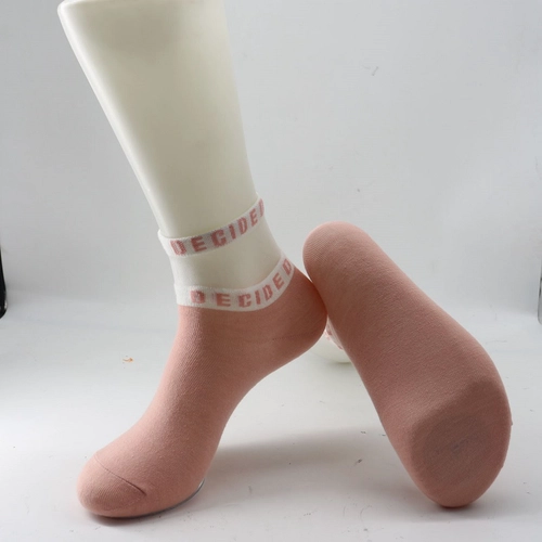 Vrouwen kleurrijke katoenen sokken, groothandel vrouwen kleurrijke sokken te koop