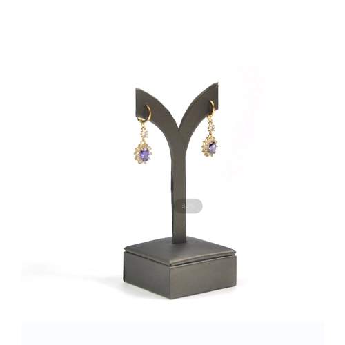 China yadao luxury jewelry display satnd pu leather jewelry display set manufacturer