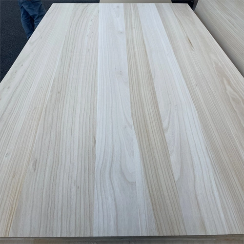Heißer Verkauf Paulownia Timber und Paulownia Holzpreis für Holzsärge Lieferant