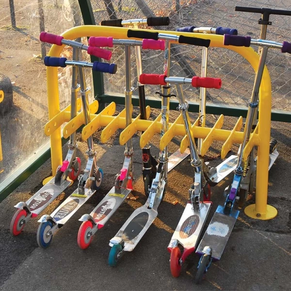 Chine Supports à trottinettes pour les écoles Crèches Groupes de jeux Centres pour enfants Terrains de jeux Skateparks fabricant