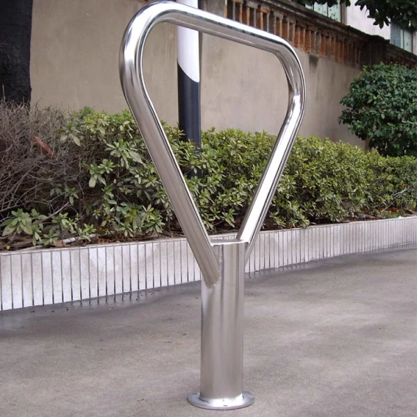 China Stainless Steel Triangle Shape Bike Parking Rack manufacturer