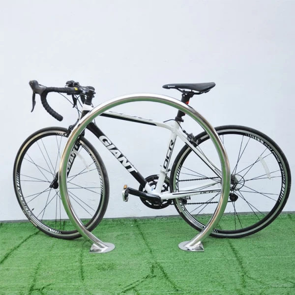 China Bicicletário Círculo de aço inoxidável com montagem em superfície fabricante