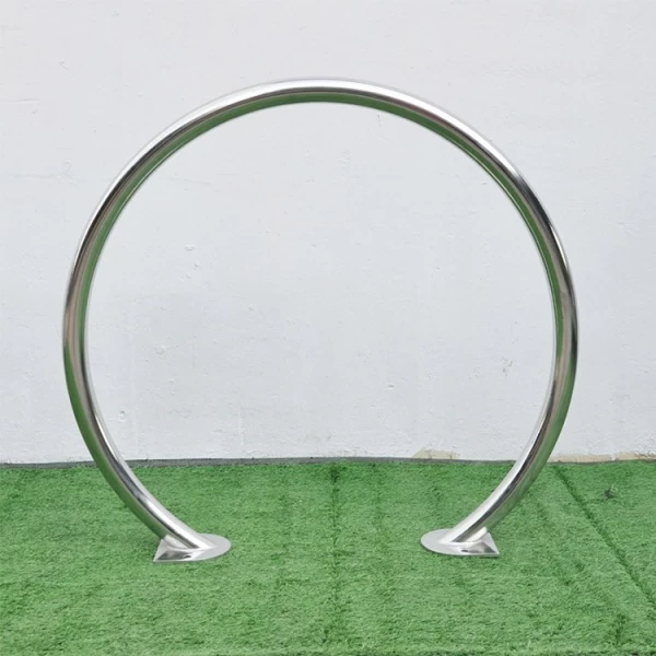 China Bicicletário Círculo de aço inoxidável com montagem em superfície fabricante