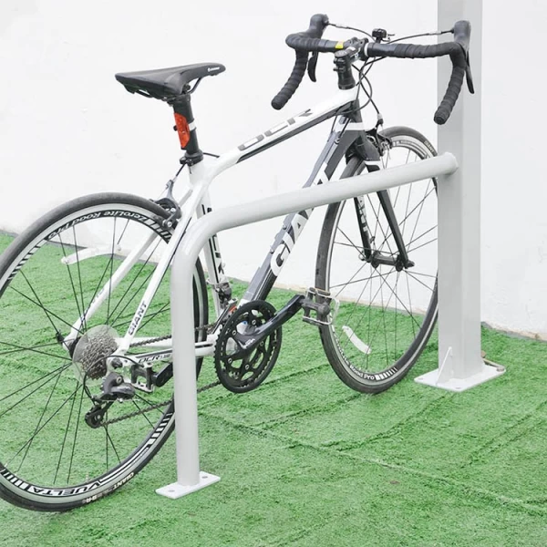 Китай Пол Pioneer гальванизировал стальной открытый велосипедный дисплей Щепки Парковочная подставка Велосипедный слой Дисплей производителя
