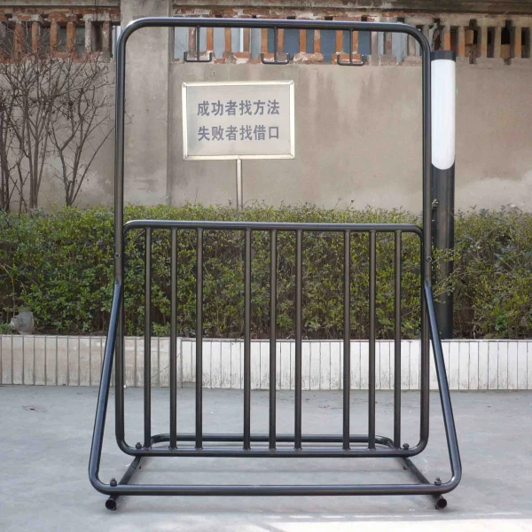 China Grid Steel Mountain Antique Heavy Bike Side Helmet Display Stand manufacturer