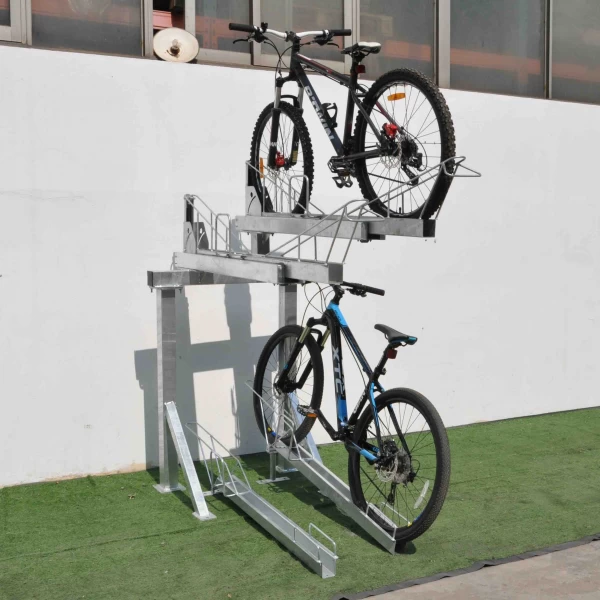 China Prateleira para bicicletas de metal galvanizado externo ou interno de dupla camada fabricante