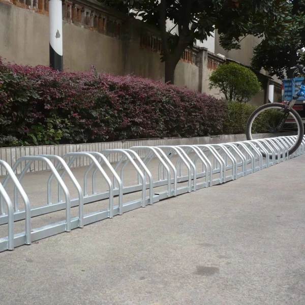 Chine Porte-vélos d'extérieur multi-capacité commercial debout horizontal support de vélo Nook fabricant