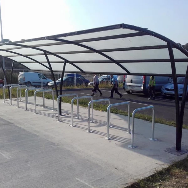 porcelana Refugios de almacenamiento de estacionamiento de bicicletas al aire libre galvanizados en caliente fabricante