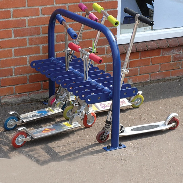 China Suportes para patinetes para escolas Berçários Playgrounds Centros infantis Playgrounds Parques de skate fabricante