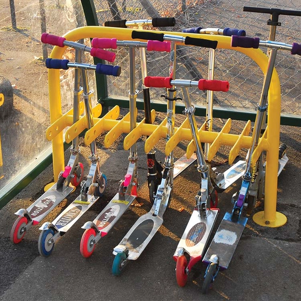 China Suportes para patinetes para escolas Berçários Playgrounds Centros infantis Playgrounds Parques de skate fabricante