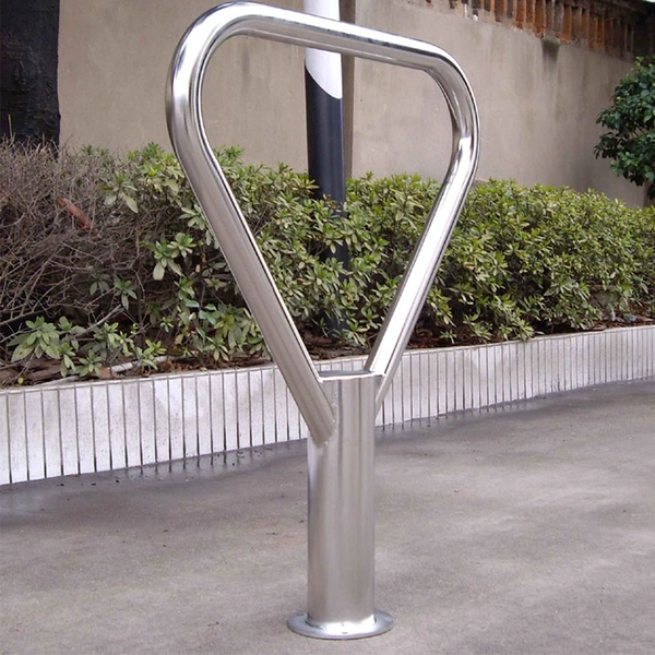 Chine Support de stationnement de vélo en forme de triangle en acier inoxydable fabricant