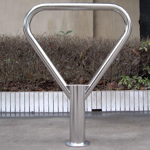 Chine Support de stationnement de vélo en forme de triangle en acier inoxydable fabricant
