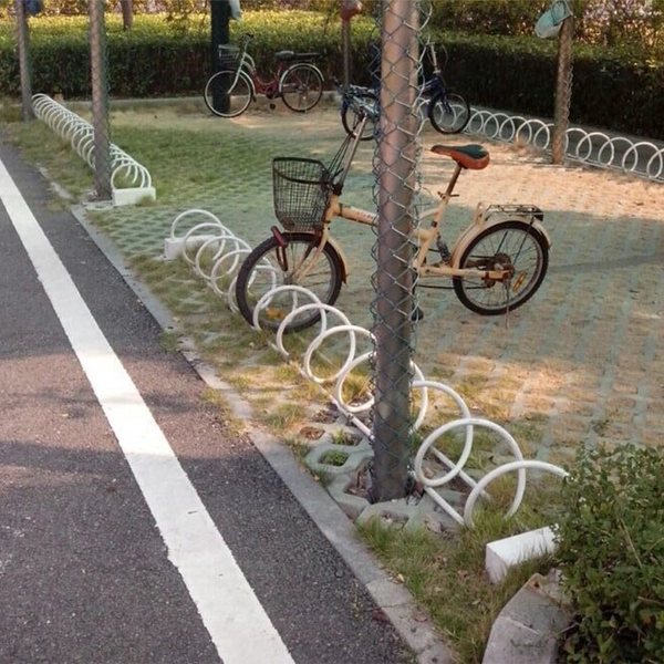 China Outdoor spiraal fietsenparkeerrek fabrikant