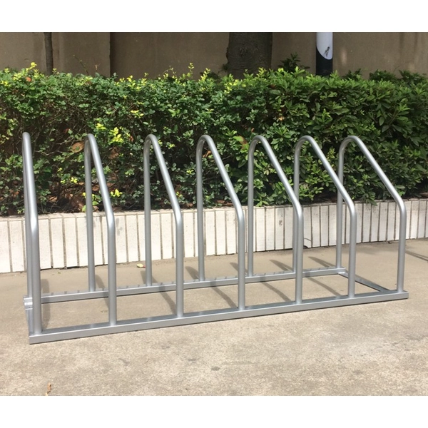 Chine Support de sol pour vélo Organisateur de rangement pour garage de stationnement Porte-vélos Argenté fabricant