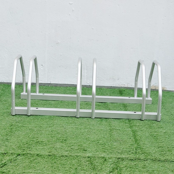 China Suporte de bicicleta externo personalizado para exibição de 3 bicicletas suporte de chão fabricante