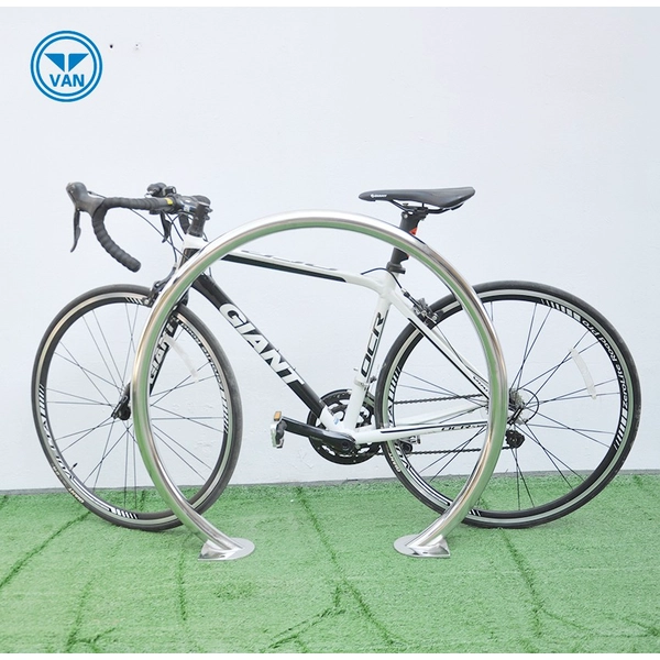 China Customized Outdoor Circle Motor Electric Bike Stand Racks Stainless Steel manufacturer