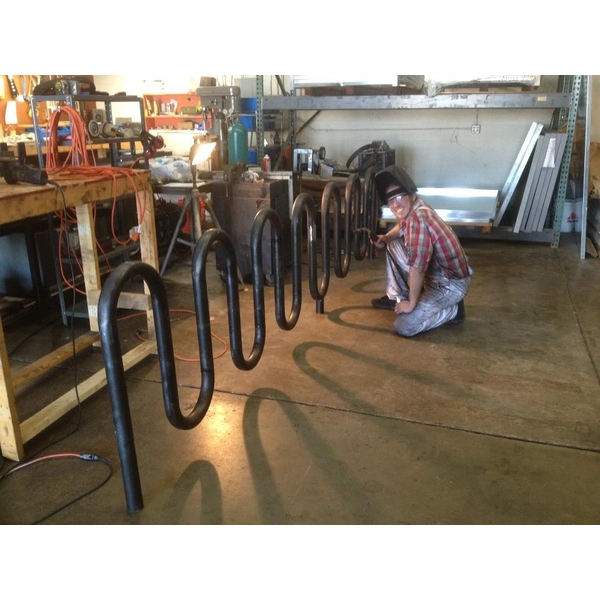 Chine Porte-vélosStyle global de vague de montage de bride pour 9 vélos fabricant