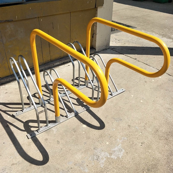 porcelana Soportes de bicicleta de acero múltiples modernos de alta calidad Soportes de bicicleta altos e inferiores para bicicleta fabricante