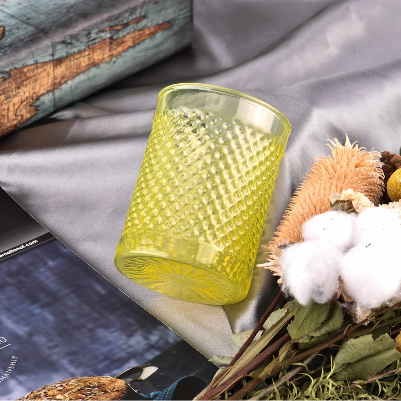 Tsina Pakyawan dimpled grain pattern dilaw na walang laman na garapon glass candle jar home decoration Manufacturer