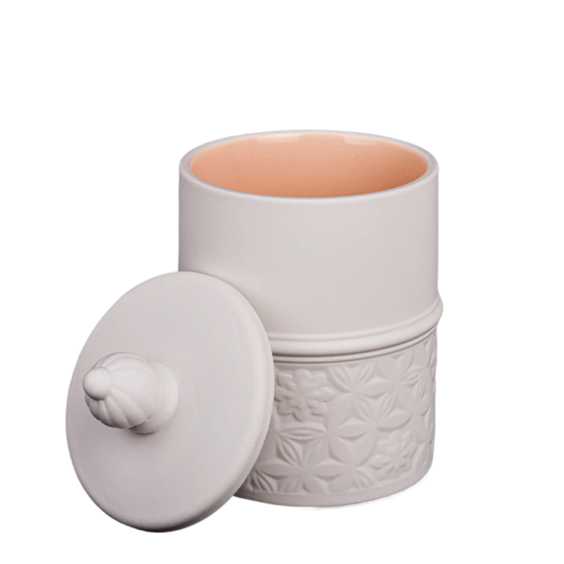 جرة شمعة من السيراميك الأبيض مخصصة مع غطاء