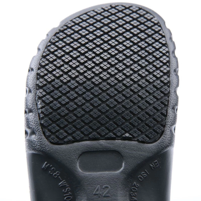 الصين حذاء TM3109 أسود ناعم من مادة EVA مقاوم للماء ومضاد للانزلاق في مطعم الفندق ومطبخ الشيف للرجال الصانع