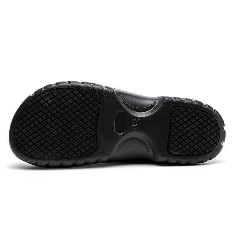 Chine Chaussures de sécurité pour chef de cuisine Eva imperméables noires antidérapantes TM3993 avec embout en acier fabricant